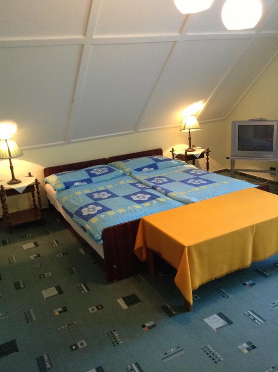 Muskatli Vendeghaz Acomodação com café da manhã Hévíz Quarto foto