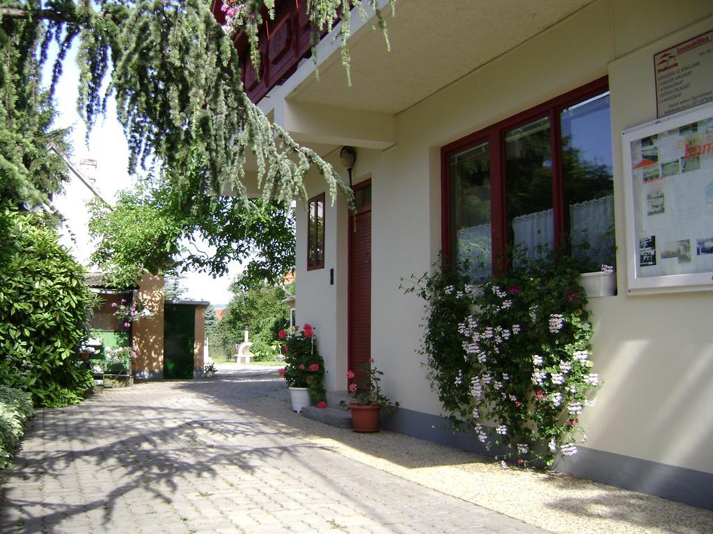 Muskatli Vendeghaz Acomodação com café da manhã Hévíz Exterior foto
